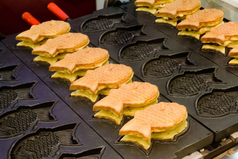 bánh taiyaki được nướng cùng lúc